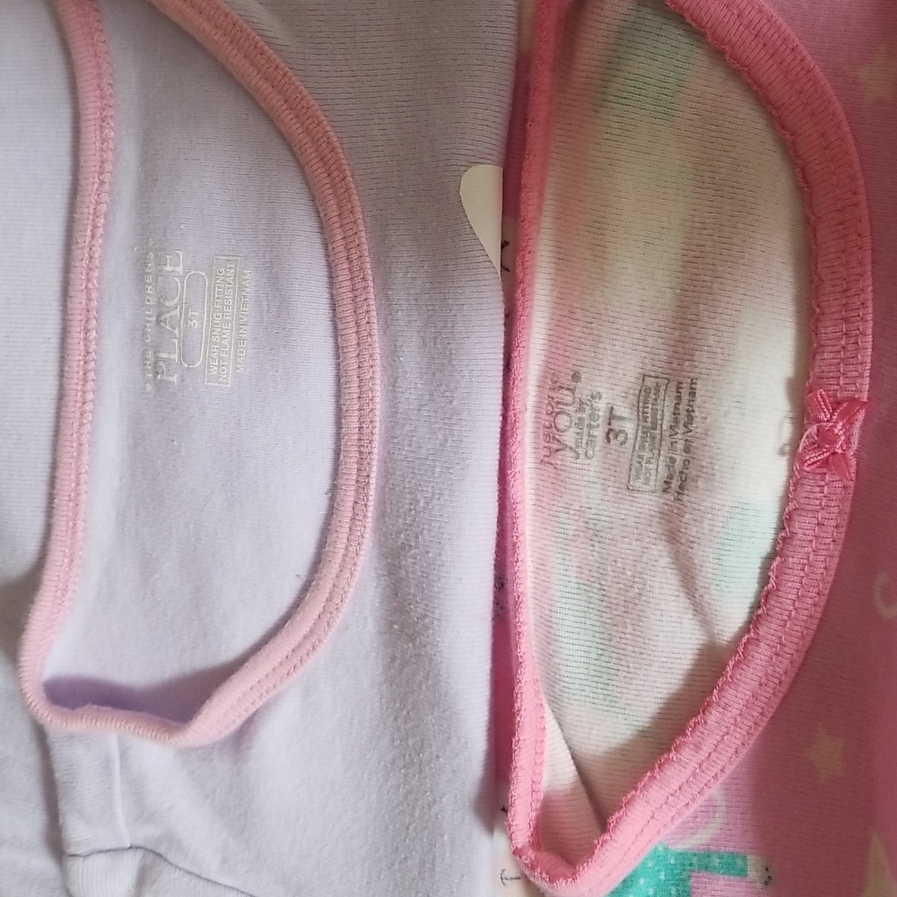 ❣5 for $25 Sale❣ Bundle Of Carter's Pink and Lavender Pajama Sets - Size 3T - Picture 3 of 4